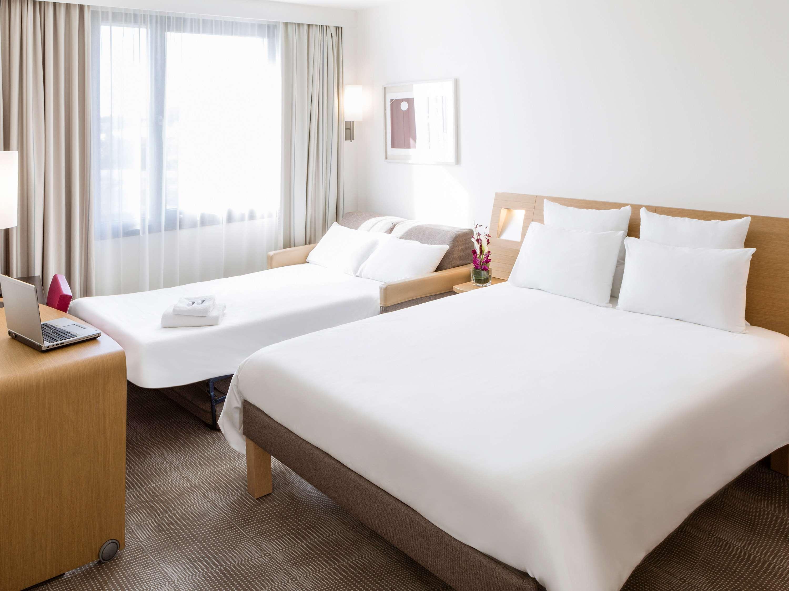 โนโวเทล ตูลูส ปูร์ป็อง แอโรปอร์ Hotel ภายนอก รูปภาพ